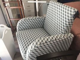 Muebles & Tapizados Tran productos exhibidos